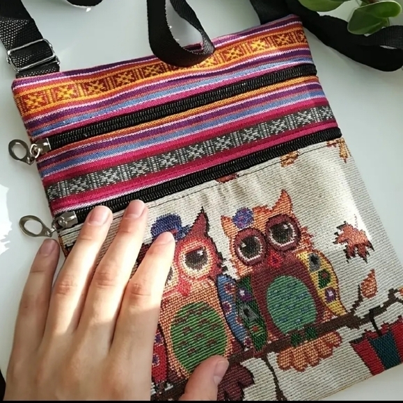 NWT Embroidered owl print canvas bag - Picture 2 of 3